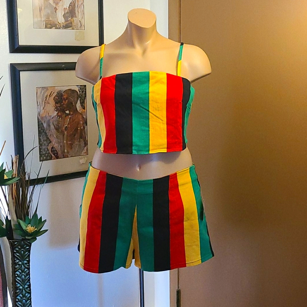 Color-blocked Shorts and Crop Top